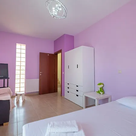 Olivia Maisonette By Rentalspro - Halkidiki Szálloda 4*